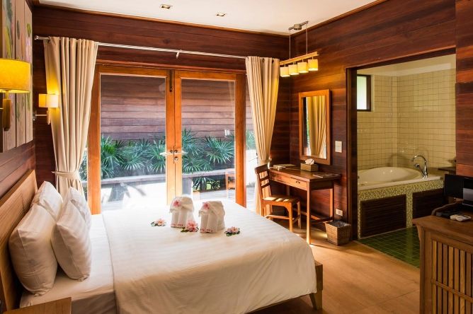 Deluxe Jacuzzi room