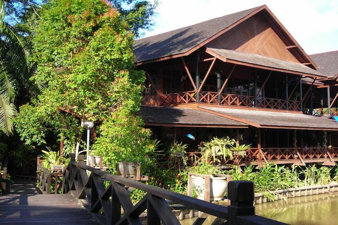 Local and western cuisines served in the central building