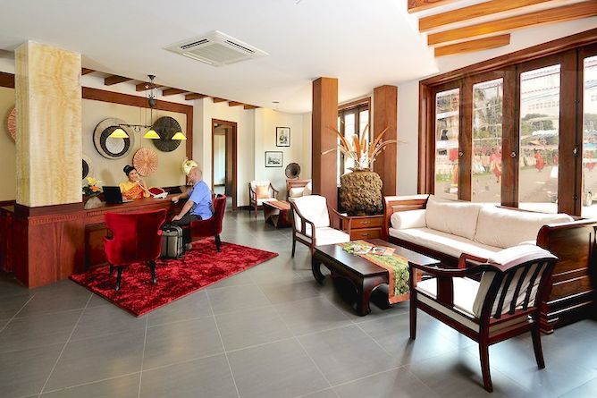 Hotel lobby & reception area