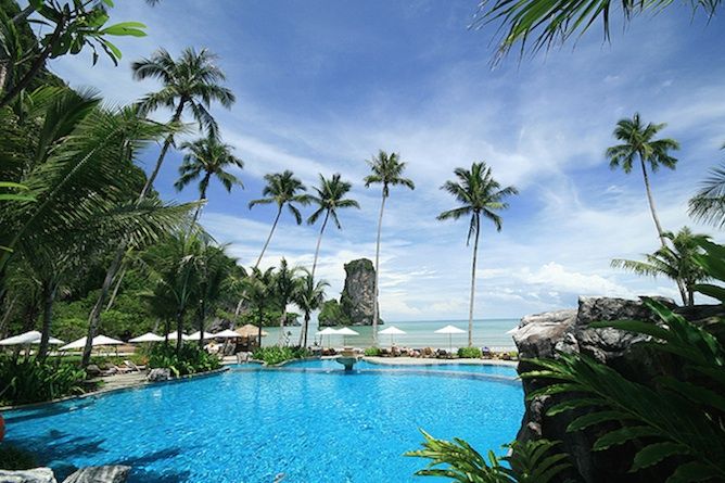 Swimming pool