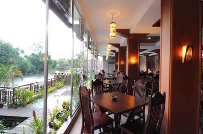 Dining with river views
