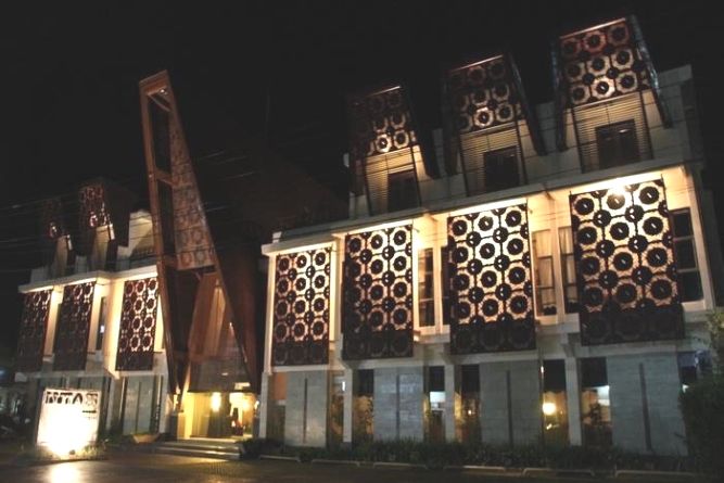 The Torajan style Luta Resort