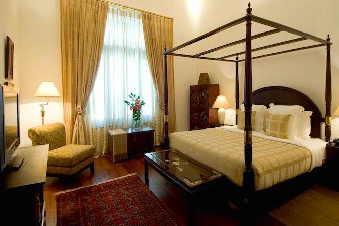 Hotel suite