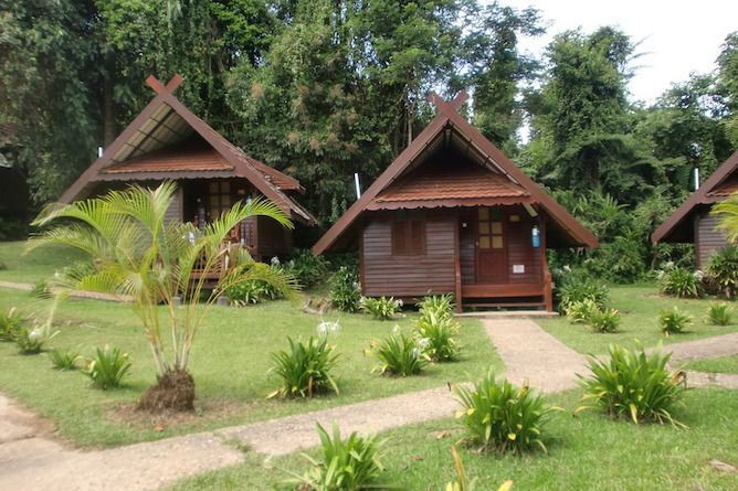 More chalets and gardens