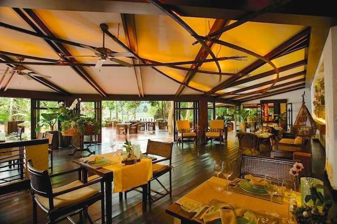Raya dining interior