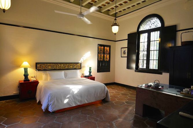 Room Tang