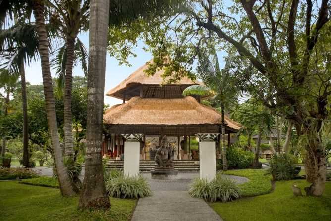 Segara Village: Balinese style