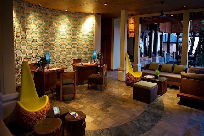 Hotel lobby & reception