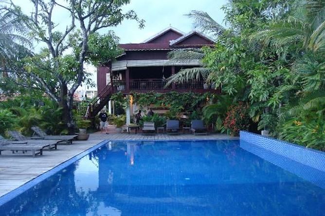 Swimming pool