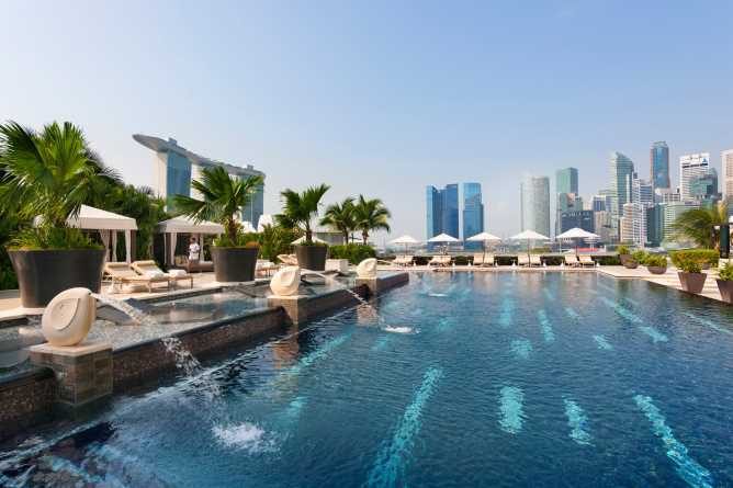 Swimming pool