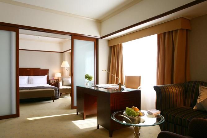 Deluxe Suite