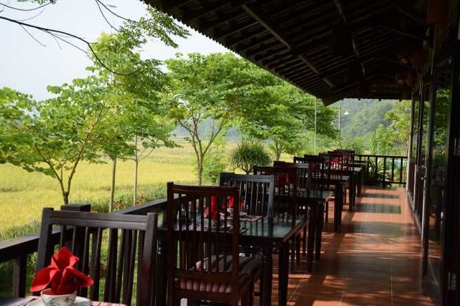 Al fresco dining with a view