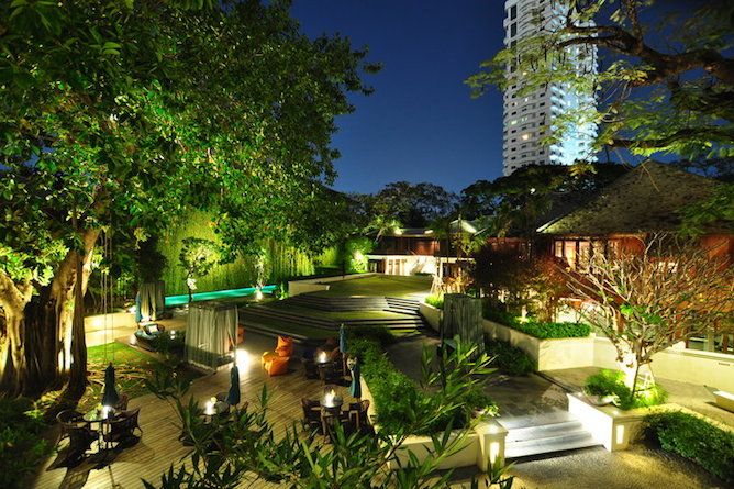 The garden view by night