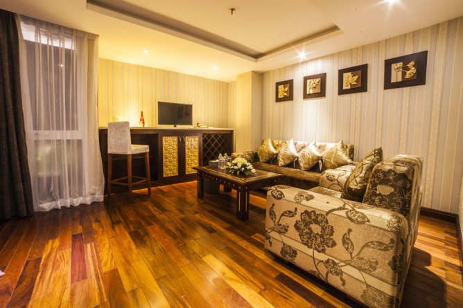Signature Suite living room