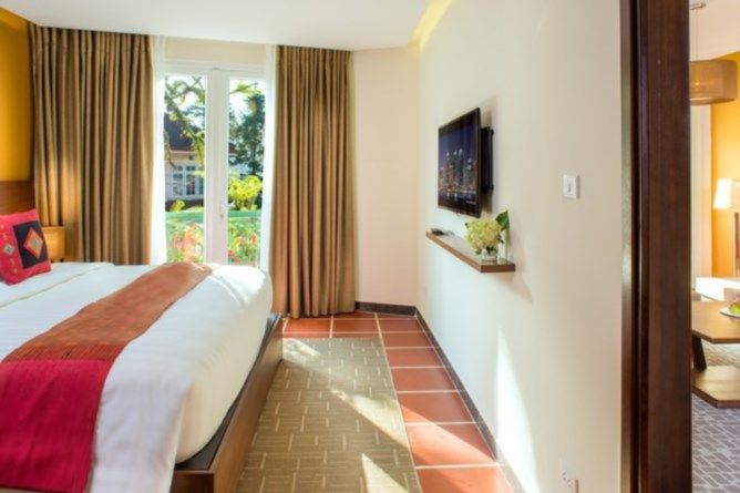Suite bedroom