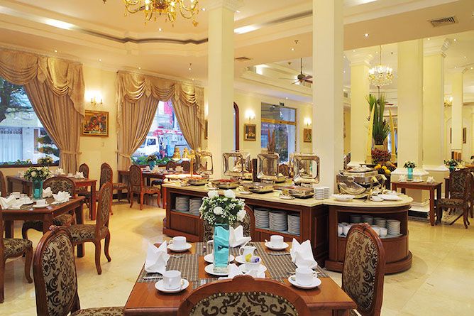 Chez-nous International Restaurant