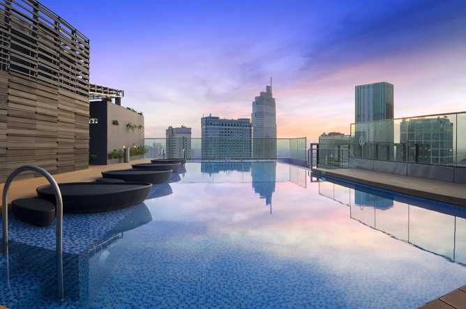 Rooftop pool