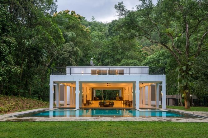 The chic Palmstone Retreat