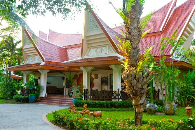Hotel main entrance