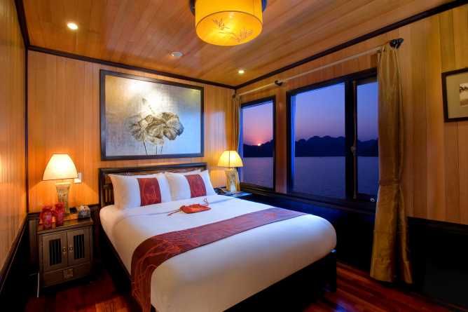 Indochina Sails Premium junk cabin