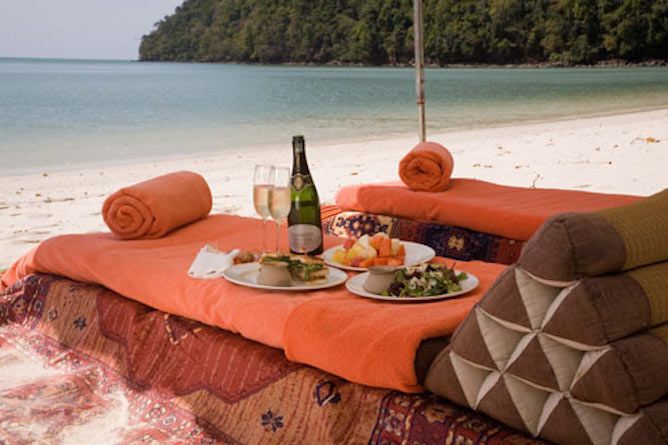 Castaway picnic