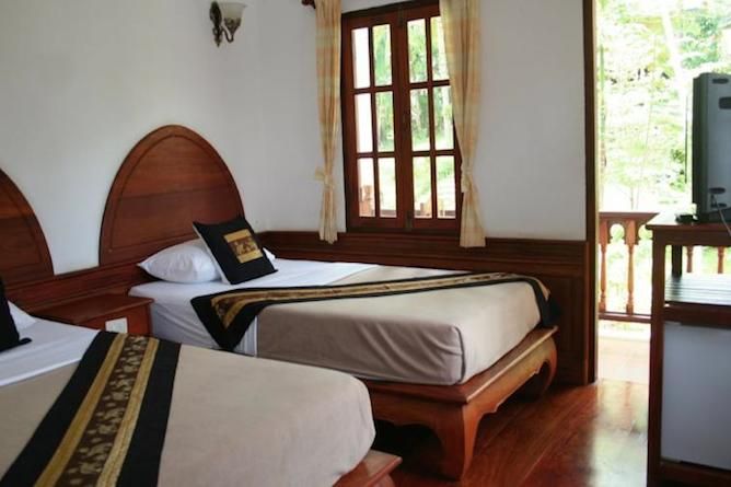 Twin room with private balcony