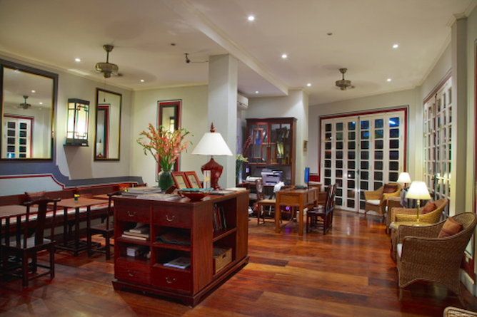 Hotel lounge & lobby