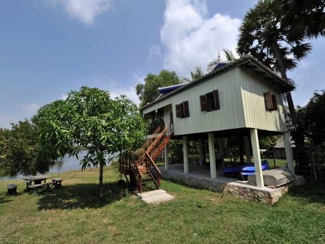 Boat Lodge