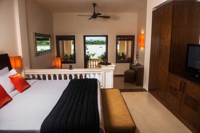 Junior River View Suite