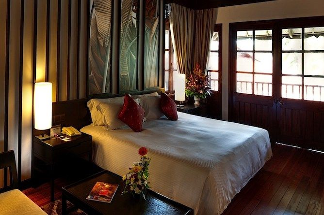 Lake view room