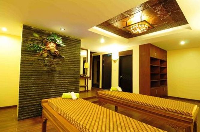 Spa treatment room