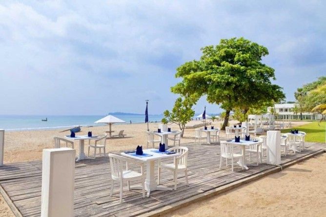 Dine by the deck