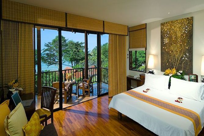 Bayfront deluxe room