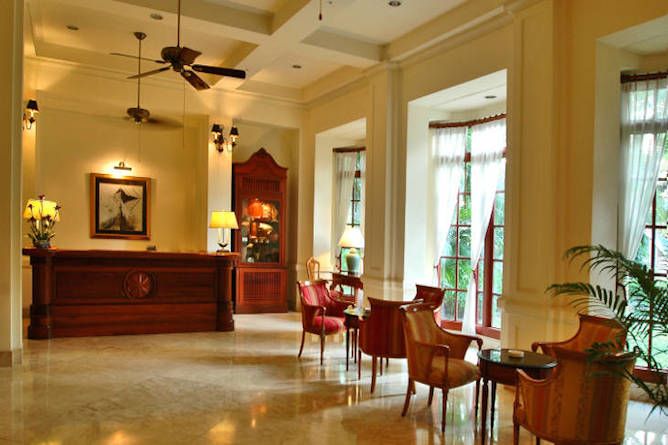 Hotel lobby & reception area
