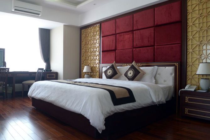 Signature Suite bedroom