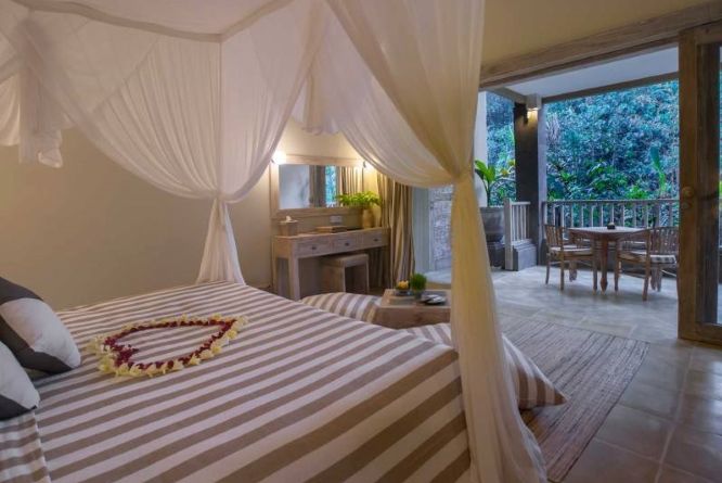 Lanai Room