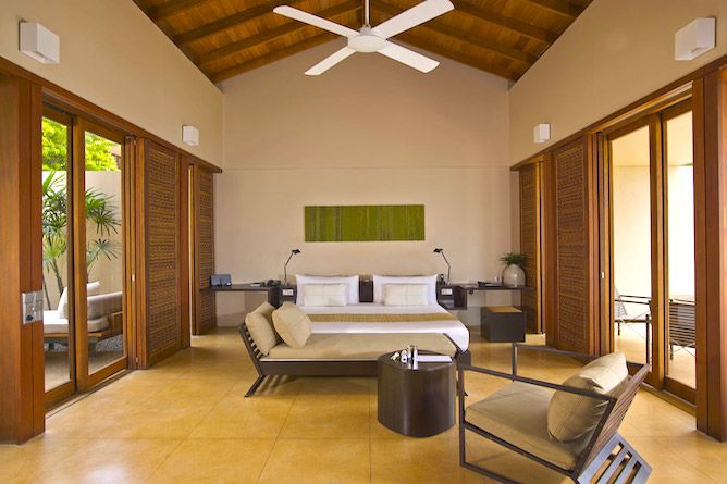 Suite bedroom