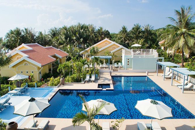 Swimming pool