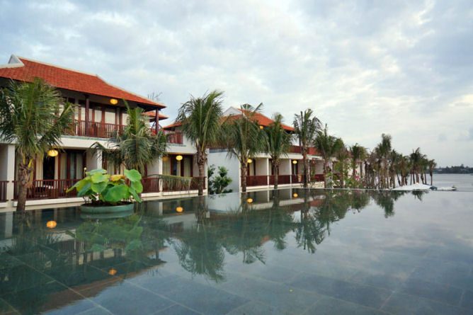 Pool overlooking the Thu Boun River