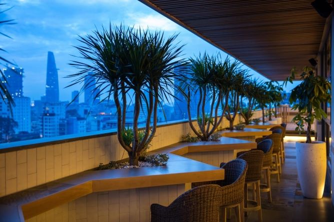 Zen rooftop bar