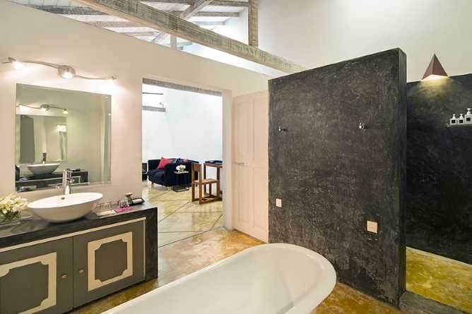 Bathroom of the Prefect's Room