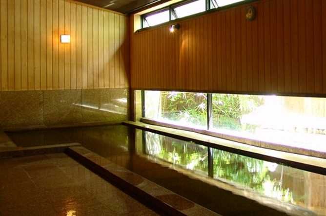 Shared onsen