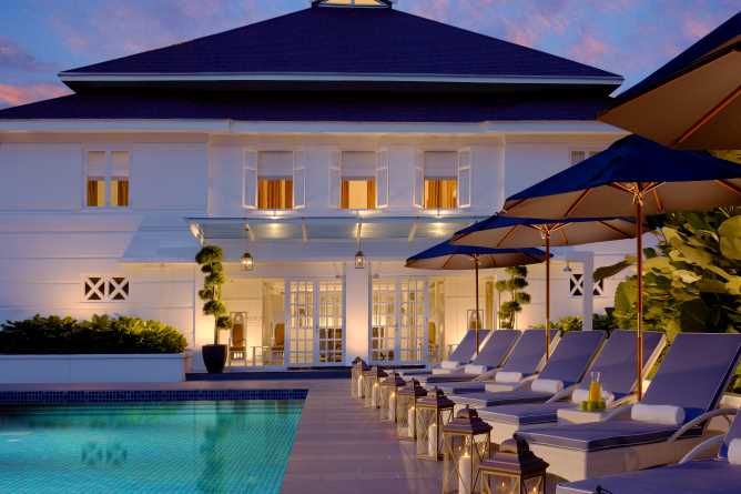 The Majestic Spa pool