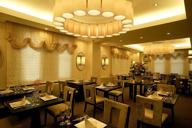 Pour Toujours restaurant