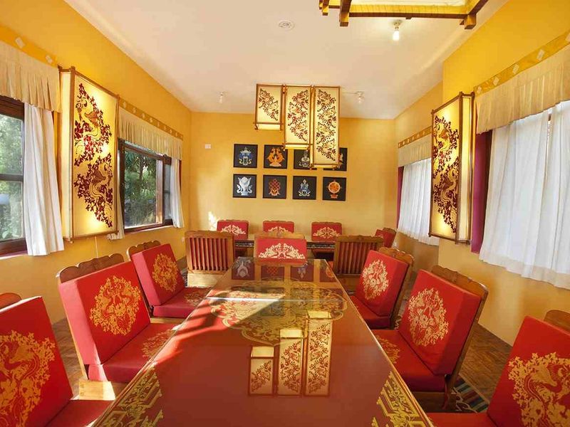 Dining room at Chonor House
