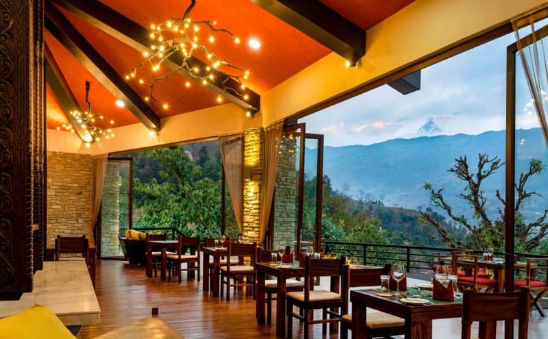 Restaurant with outdoor terrace
