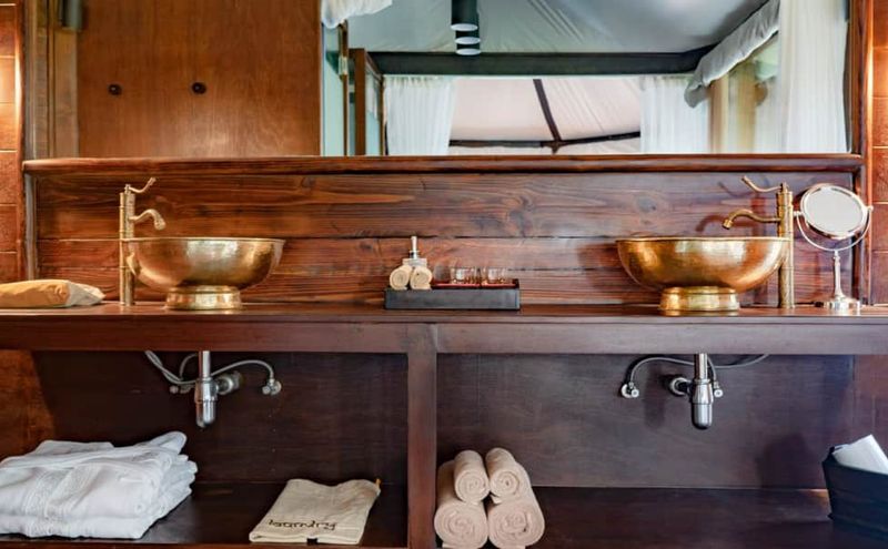 Villa bathroom