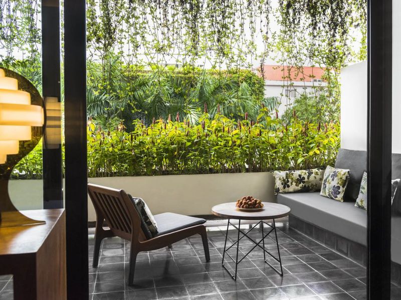 Balcony with seating at Viroths Hotel