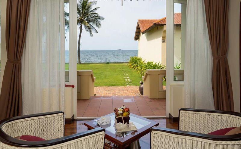 Victoria deluxe beach front room