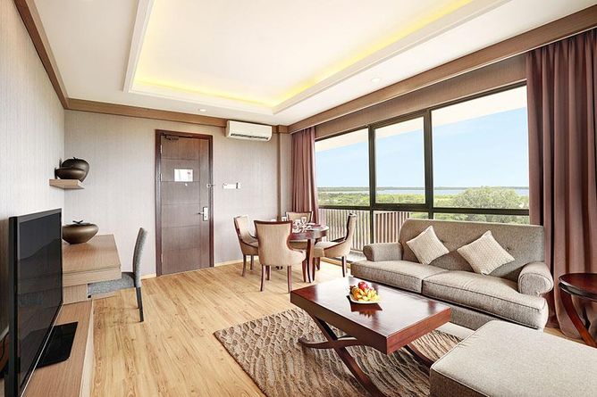 Business suite